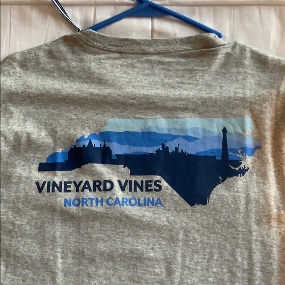 NWT NC Vineyard Vines Long Sleeve Tee - Picture 4 of 5